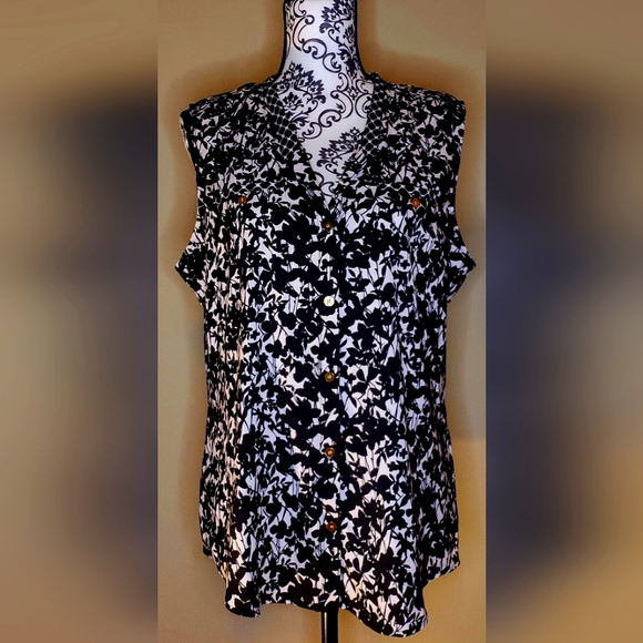 NY&C Sleeveless Blouse‎ - Picture 1 of 7